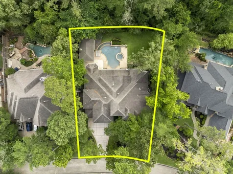 82 E Bracebridge Circle The Woodlands TX 77382