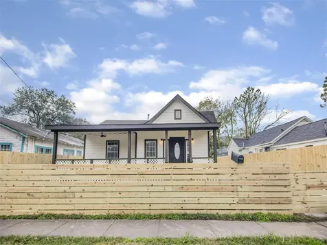 5108 Clay Street Houston TX 77023