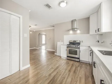 5108 Clay Street Houston TX 77023