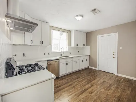 5108 Clay Street Houston TX 77023