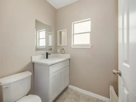 5108 Clay Street Houston TX 77023