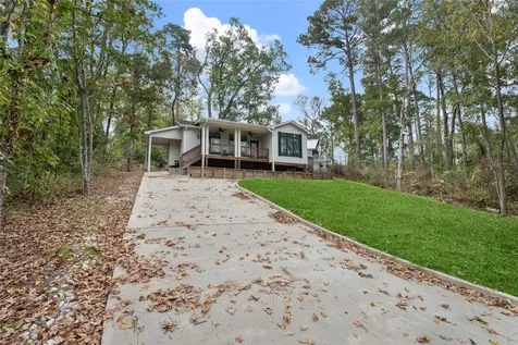 71 White Oak Street Point Blank TX 77364