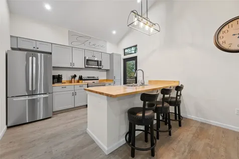 71 White Oak Street Point Blank TX 77364