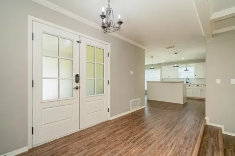 317 E Robinwood White Oak TX 75693