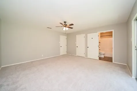 317 E Robinwood White Oak TX 75693