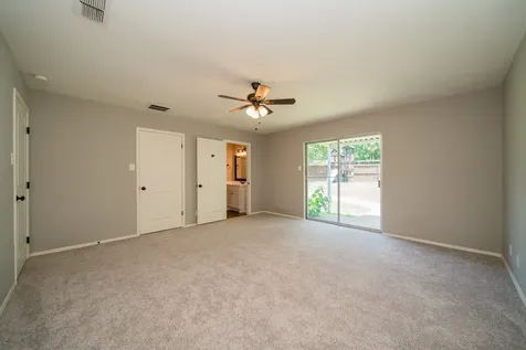 317 E Robinwood White Oak TX 75693