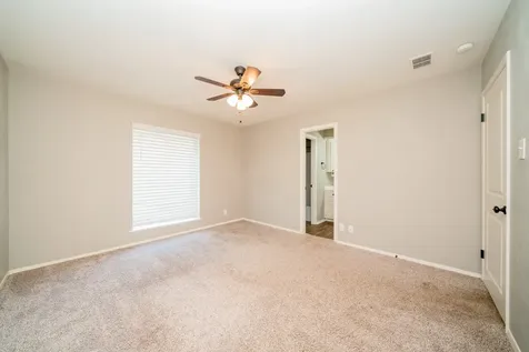 317 E Robinwood White Oak TX 75693