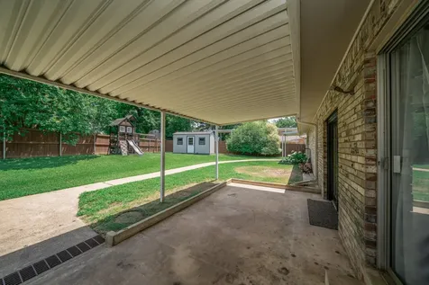 317 E Robinwood White Oak TX 75693