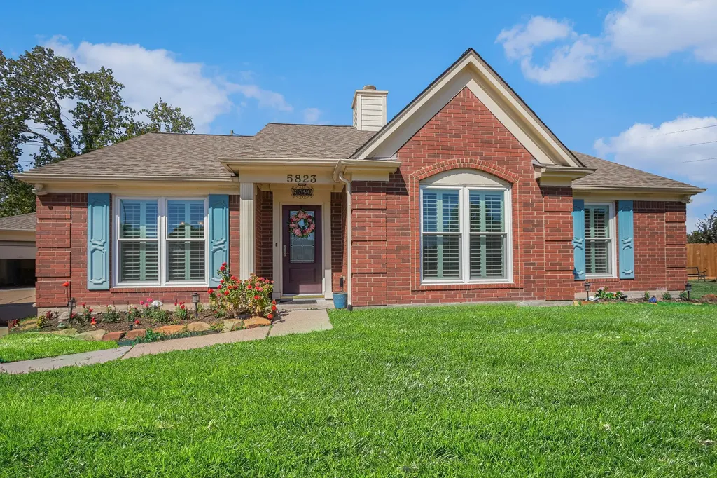 5823 Forest Trails Drive Houston TX 77084