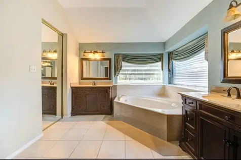 13515 Jessica Lane Houston TX 77069