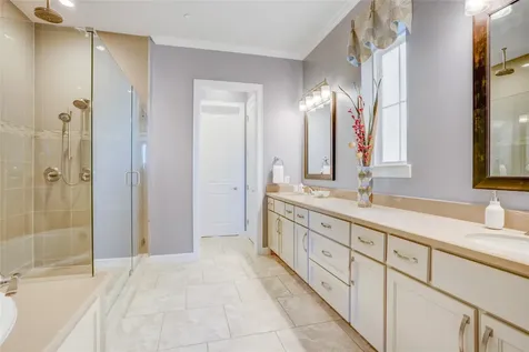 827 Dunleigh Meadows Lane Houston TX 77055