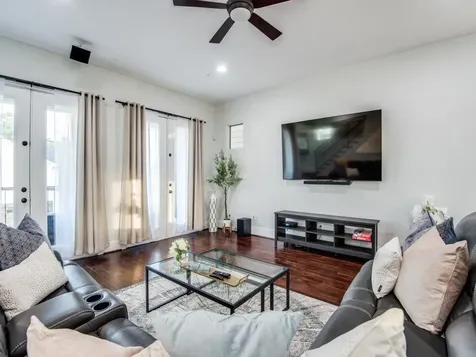 1509 Holly Street Houston TX 77007