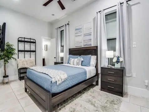 1509 Holly Street Houston TX 77007