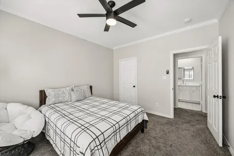 1933 Woodbury Street Houston TX 77030