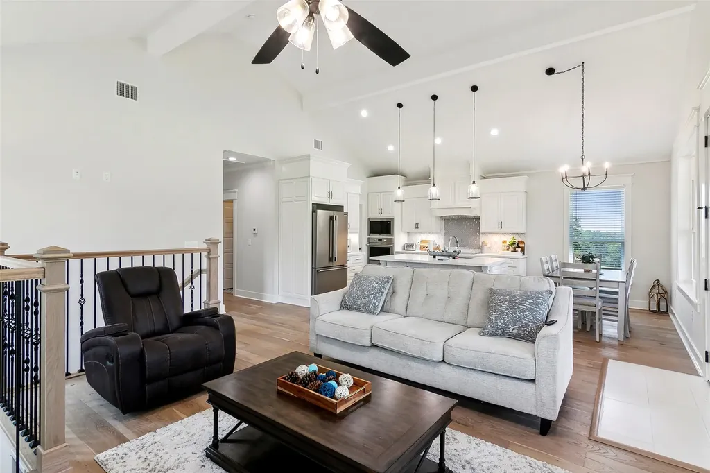 175 Vantage Drive Brookeland TX 75931