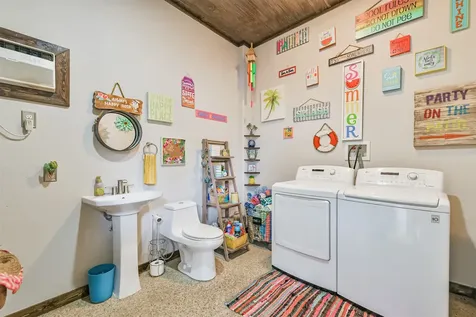 306 County Road 3997 Cleveland TX 77328