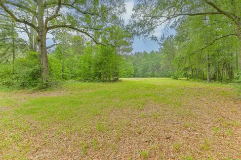 306 County Road 3997 Cleveland TX 77328