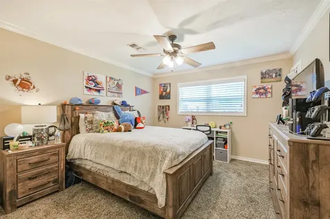 306 County Road 3997 Cleveland TX 77328