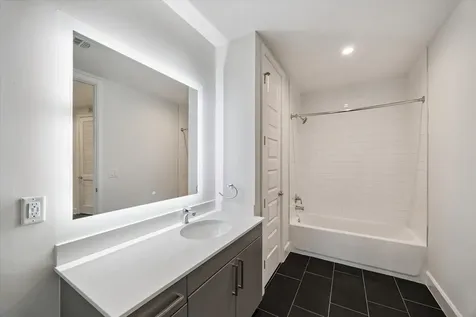 2000 Hughes Landing 339 The Woodlands TX 77380