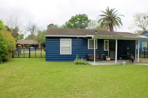 3827 Landa Lane Houston TX 77023