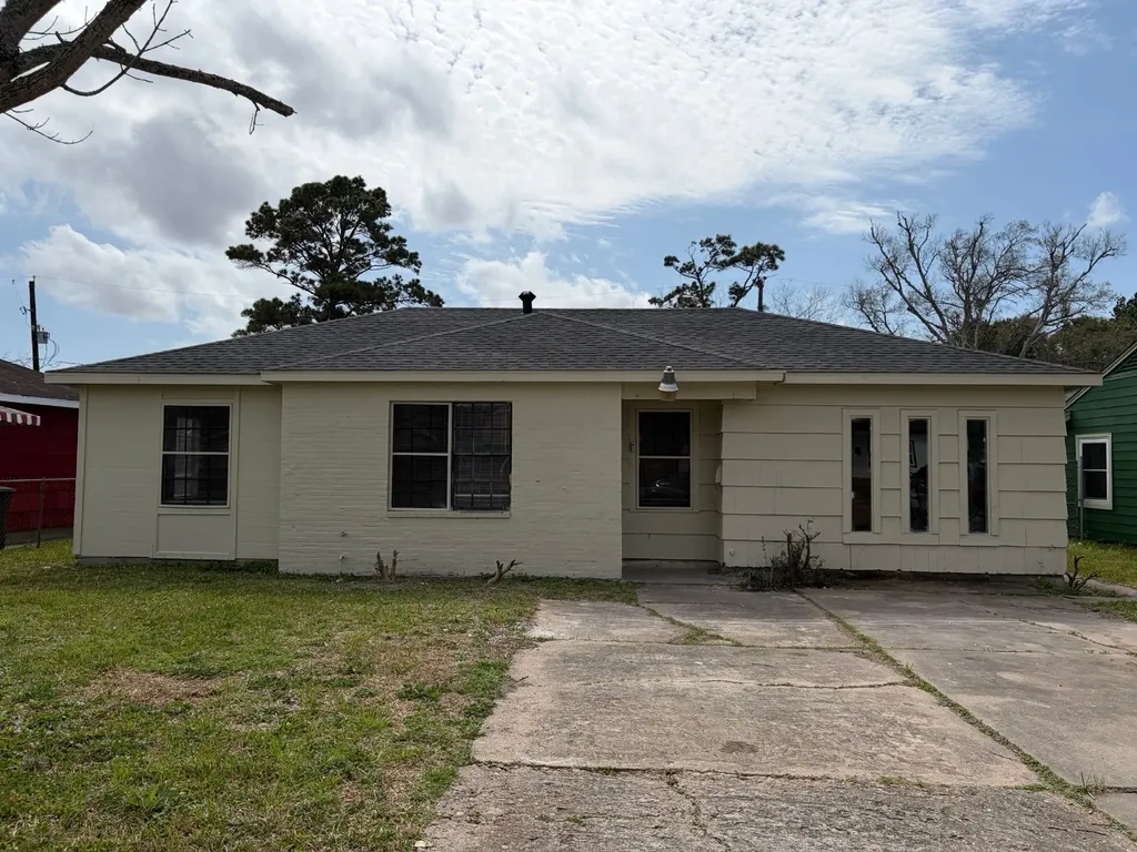 5530 Lakefield Drive Houston TX 77033
