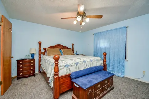 1495 W Bayshore Drive Palacios TX 77465