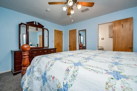 1495 W Bayshore Drive Palacios TX 77465