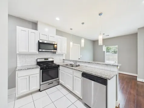 9214 Firnat Street Houston TX 77016