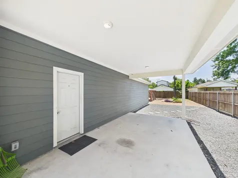 9214 Firnat Street Houston TX 77016