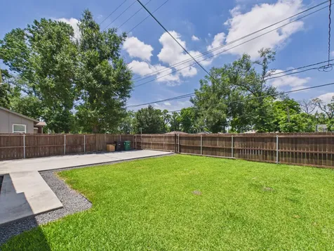 9214 Firnat Street Houston TX 77016