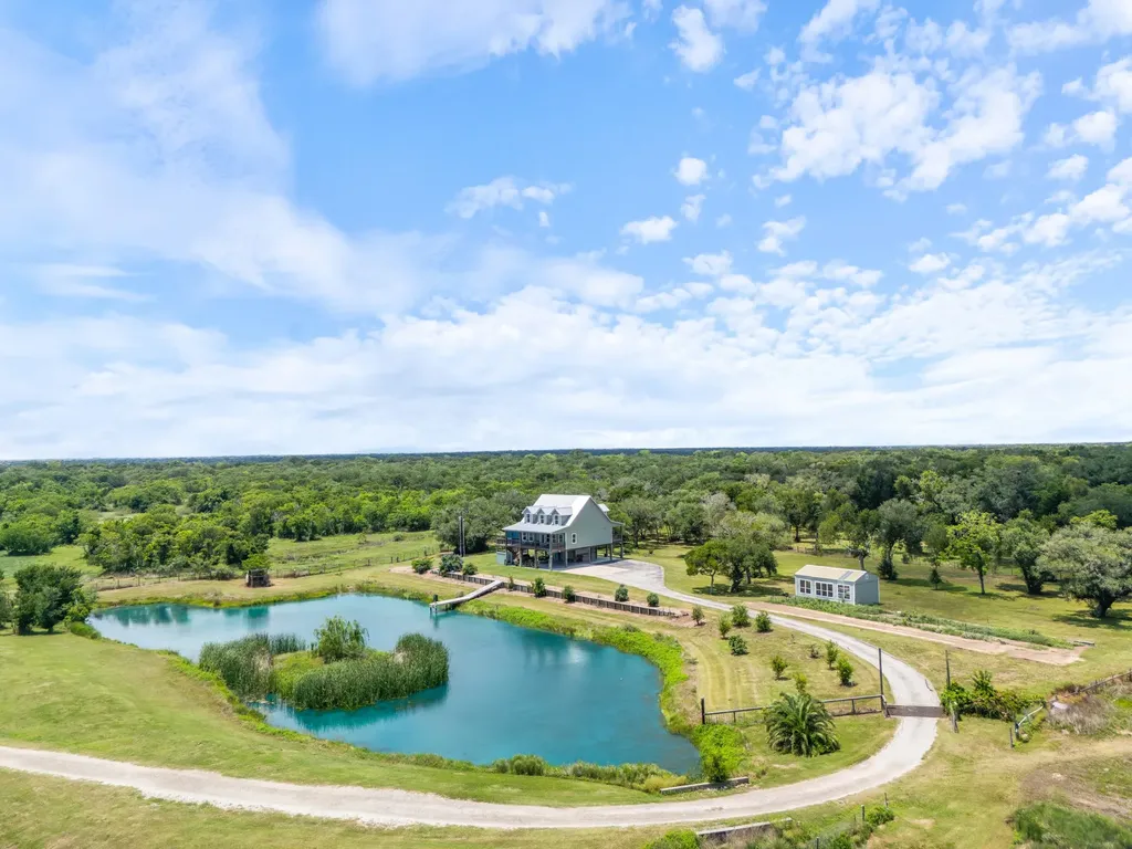 1851 County Road 297 Sargent TX 77414