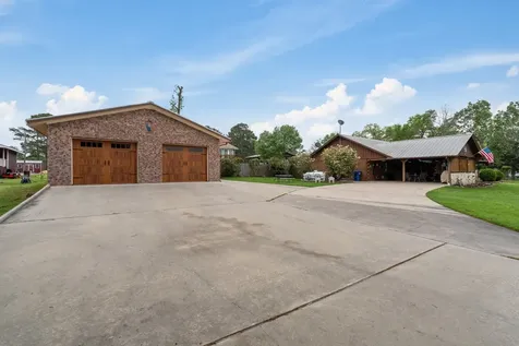 183 Lakeview Drive S Livingston TX 77351