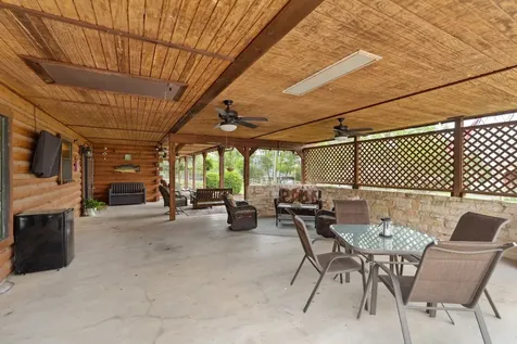 183 Lakeview Drive S Livingston TX 77351