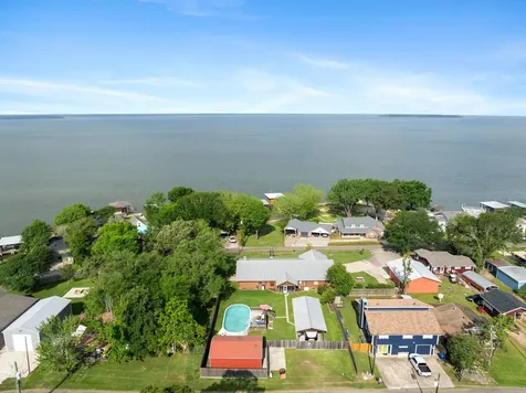 183 Lakeview Drive S Livingston TX 77351