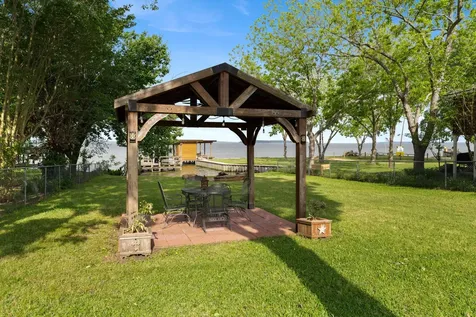 183 Lakeview Drive S Livingston TX 77351