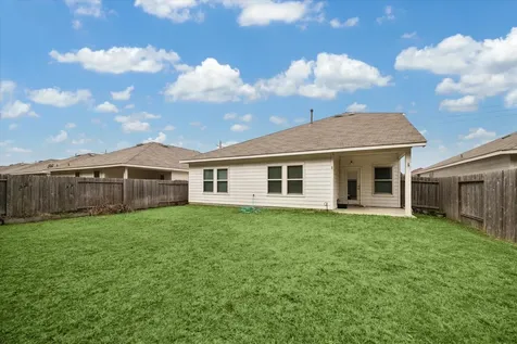 592 Road 5138 Cleveland TX 77327