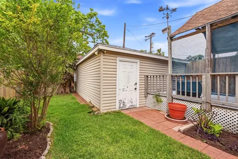 3826 Avenue O 1/2 Galveston TX 77550