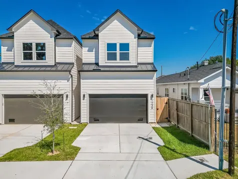 123 Amundsen Street B Houston TX 77009