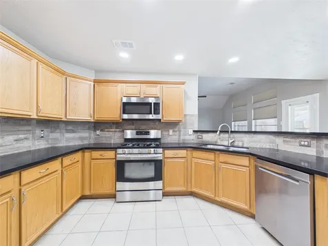 1105 Glencrest Drive La Porte TX 77571