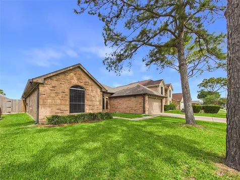 1105 Glencrest Drive La Porte TX 77571