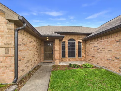 1105 Glencrest Drive La Porte TX 77571