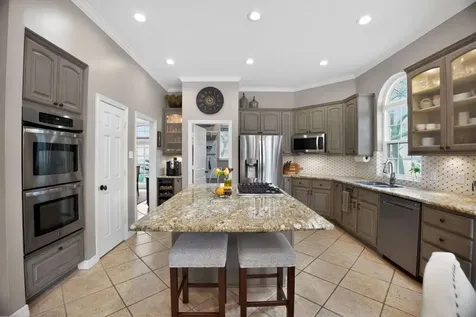 16 Pecan Gorge Court Sugar Land TX 77479