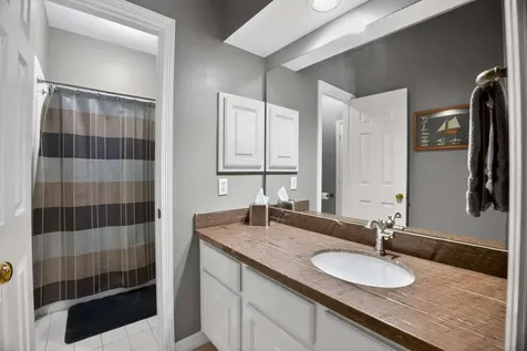 16 Pecan Gorge Court Sugar Land TX 77479