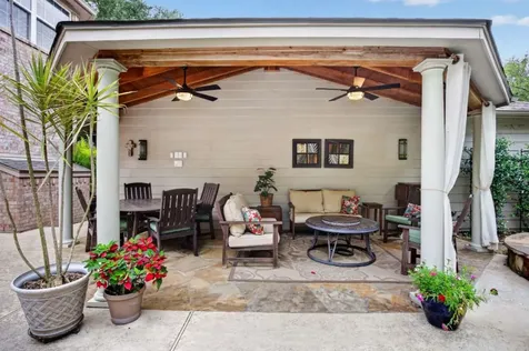 16 Pecan Gorge Court Sugar Land TX 77479