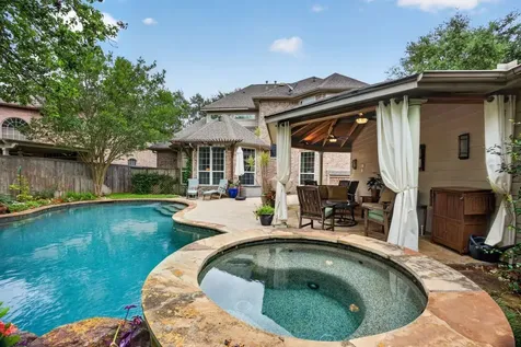 16 Pecan Gorge Court Sugar Land TX 77479