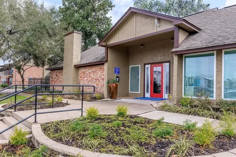10301 Sandpiper Drive 22-252 Houston TX 77096