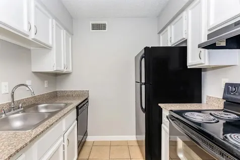 10301 Sandpiper Drive 22-252 Houston TX 77096