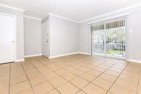10301 Sandpiper Drive 22-252 Houston TX 77096