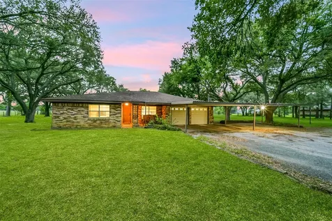 9606 Needville Fairchilds Road Needville TX 77461