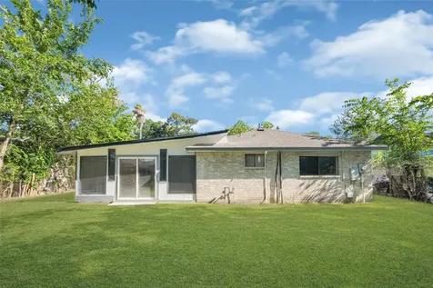 7026 Hedgewood Street Houston TX 77016